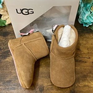 UGG Australia Baby Girl Jesse Bow